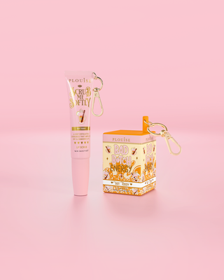 पी.लुईस लपेटा हुआ और तैयार सूटकेस