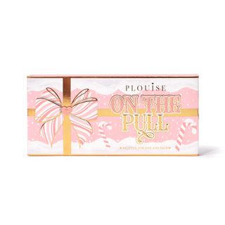 पी. लुईस ऑन द पुल क्रिसमस आईशैडो पैलेट्स