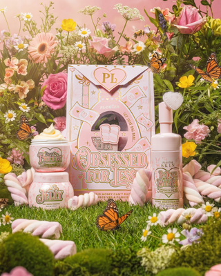 पी.लुईस कम स्किनकेयर बंडल के लिए जुनूनी